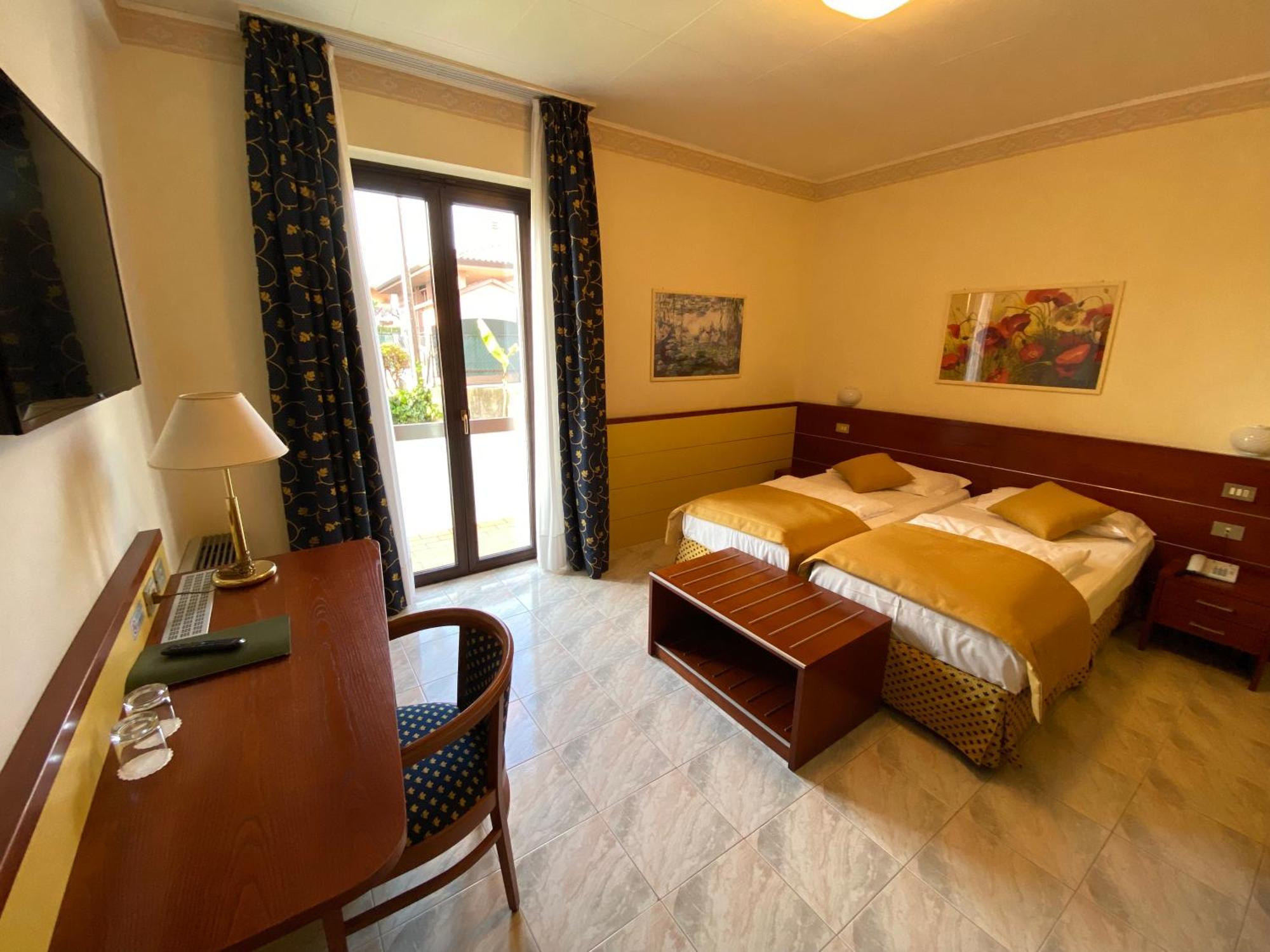 Hotel Villa Olivo Resort 3S บาร์โดลิโน ภายนอก รูปภาพ